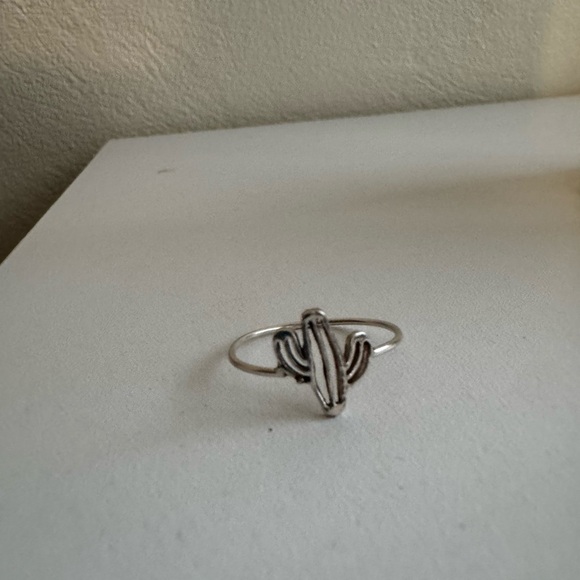 925 Sterling Silver Cactus Ring - Picture 4 of 5